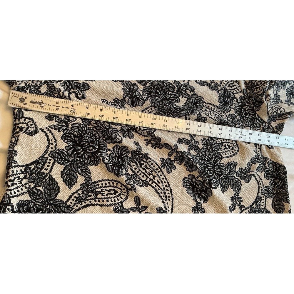 Roz & Ali Women's Floral Blouse Ruffle Sleeves Beige Black Stretch Plus Size 1X - Picture 5 of 8